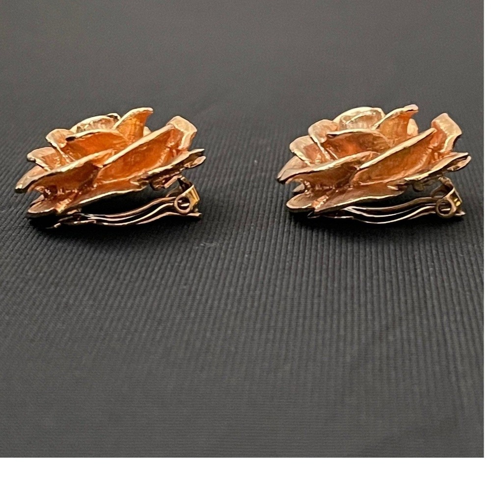 JBK Jacqueline Kennedy Gold Tone Rose Flower Clip On Earrings Signed Vintage - Picture 10 of 13
